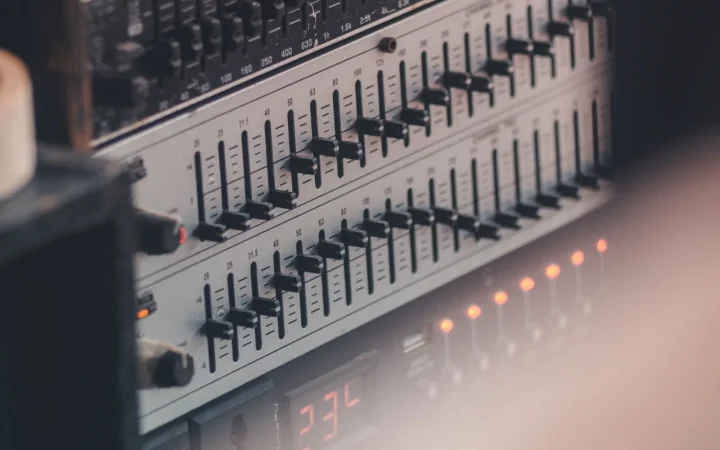 Setting the Crossover Frequency