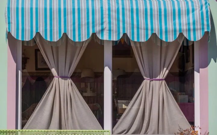 How Carpet, Curtains, and Sofas Change Sound